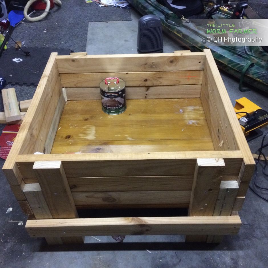 Building a wooden worm bin