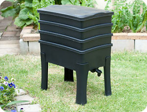 The Urban Worm Bag: a new worm bin is born, it's exciting! @ The Little  Worm Farm